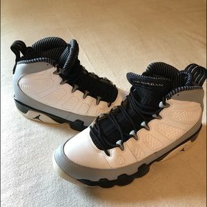 Air Jordan Retro Barons, #45,White/Gray/Black,Sz 8, pre-owned